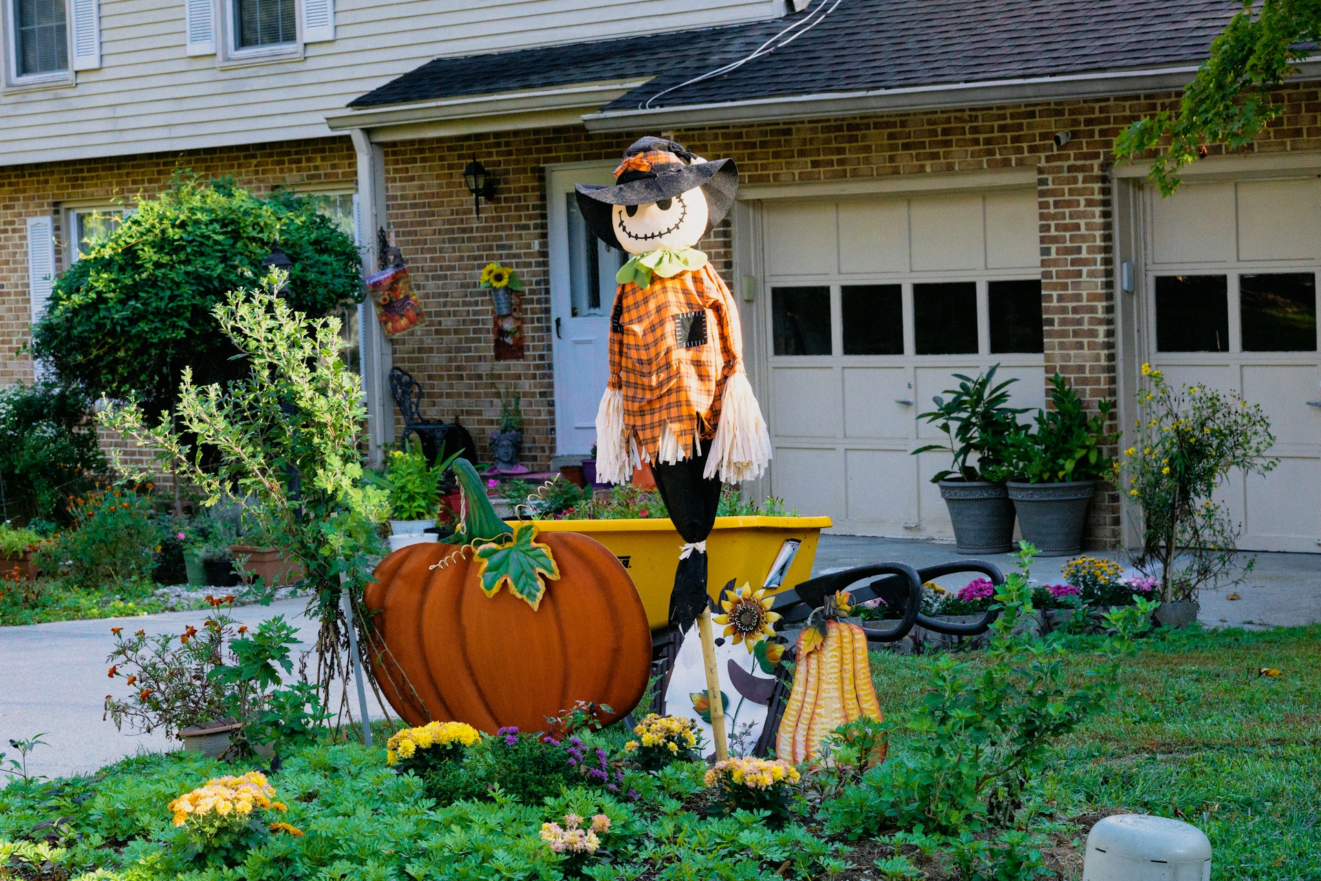 Scarecrows in the Park 2024: A Fun Fall Activity in Plymouth, Michigan